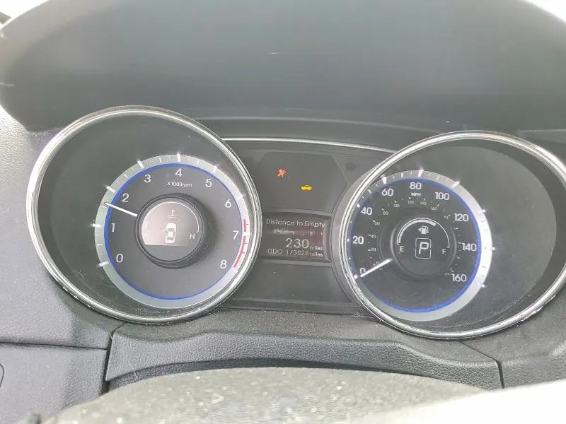 2011 HYUNDAI SONATA LIMITED  