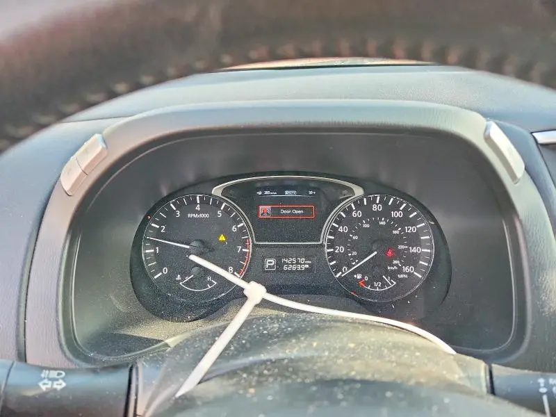 2013 NISSAN PATHFINDER S  