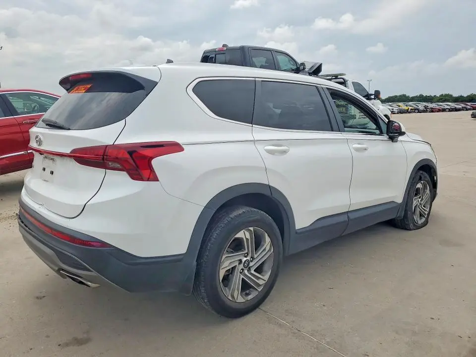 2022 HYUNDAI SANTA FE SE  