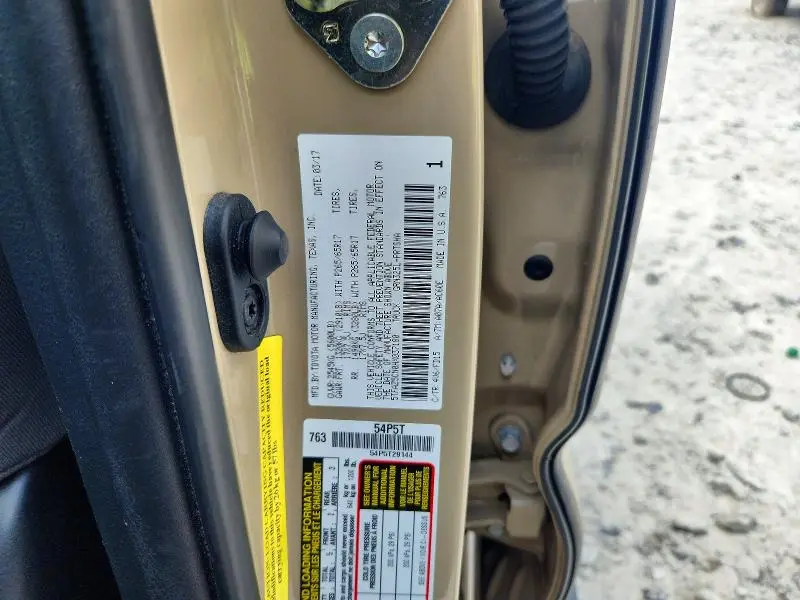 2017 TOYOTA TACOMA TRD SPORT  