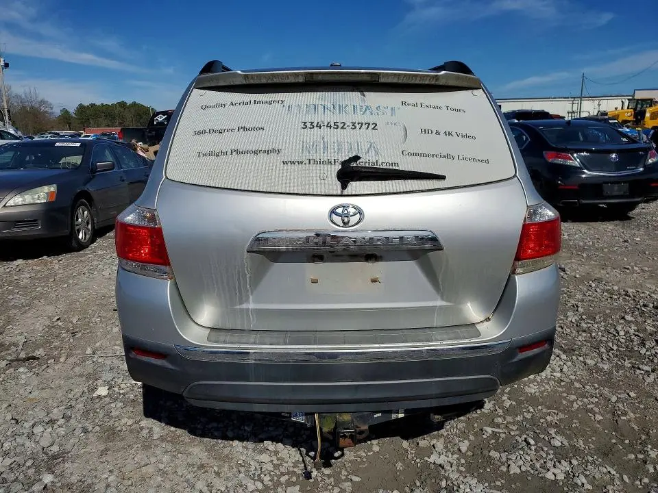 2011 TOYOTA HIGHLANDER BASE  