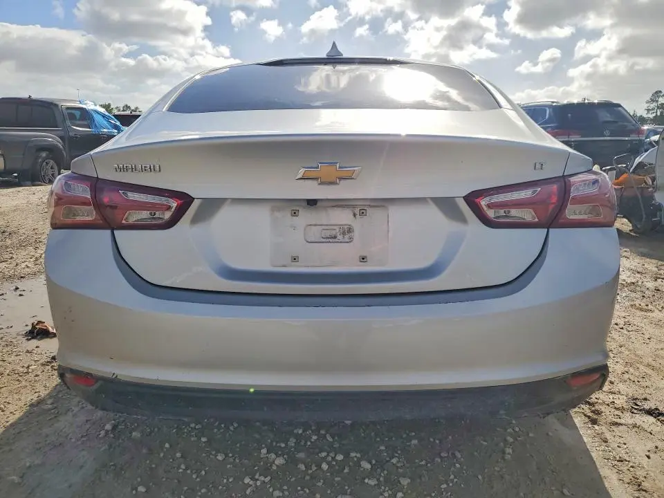 2022 CHEVROLET MALIBU LT  