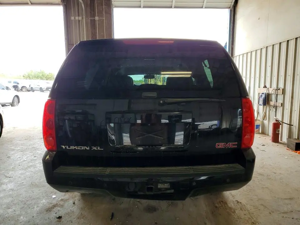 2014 GMC YUKON XL K1500 SLT  