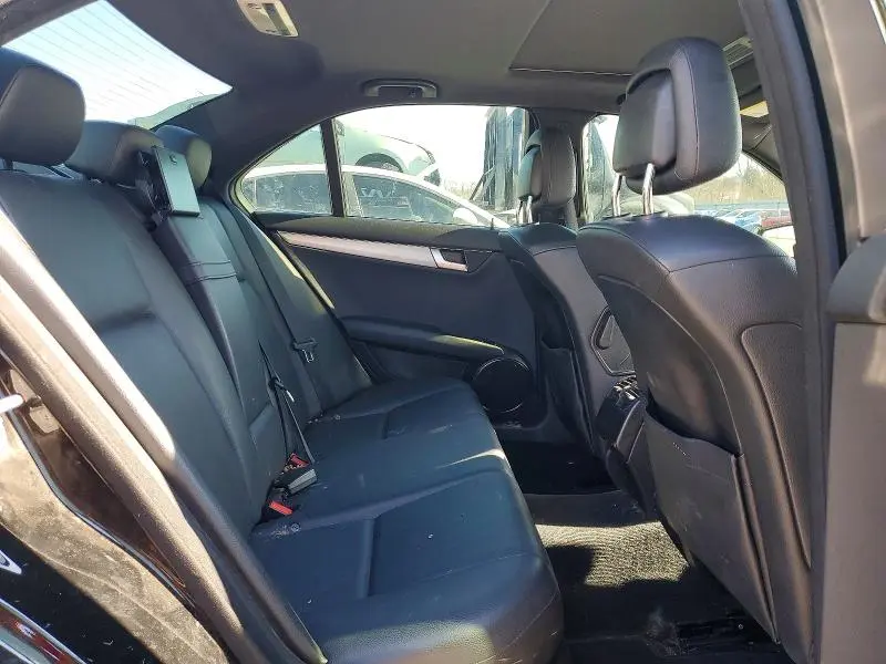 2013 MERCEDES-BENZ C 250  