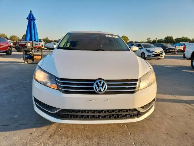 2012 VOLKSWAGEN PASSAT SE