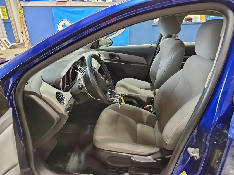 2012 CHEVROLET CRUZE LT  