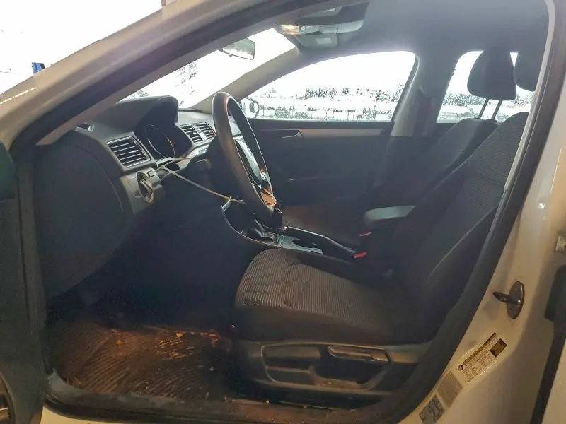 2016 VOLKSWAGEN PASSAT S  