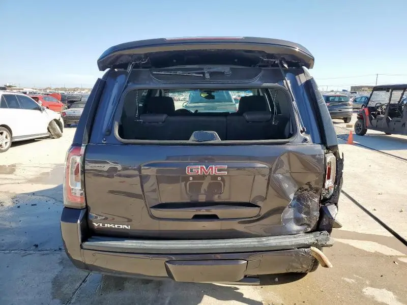 2017 GMC YUKON SLE  