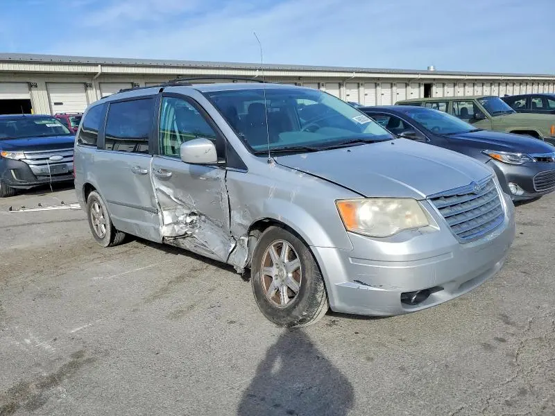 2010 CHRYSLER TOWN & COUNTRY TOURING  