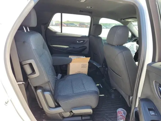 2022 CHEVROLET TRAVERSE LT  