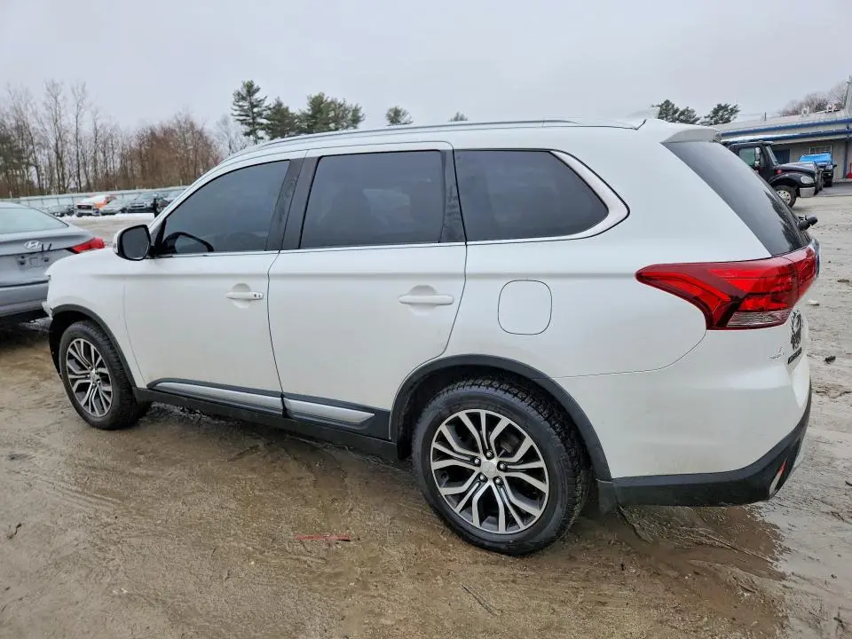 2017 MITSUBISHI OUTLANDER SE  