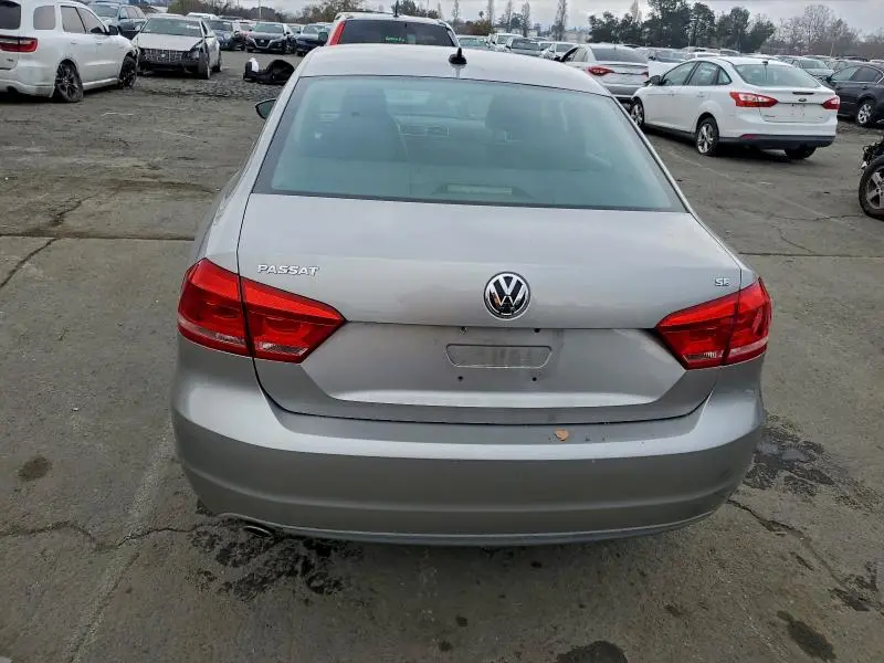 2012 VOLKSWAGEN PASSAT SE  