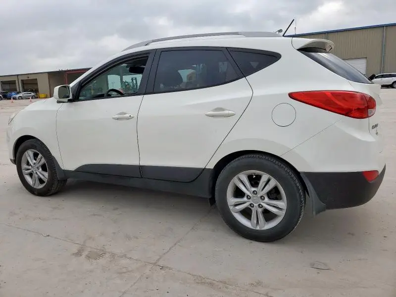 2011 HYUNDAI TUCSON GLS  