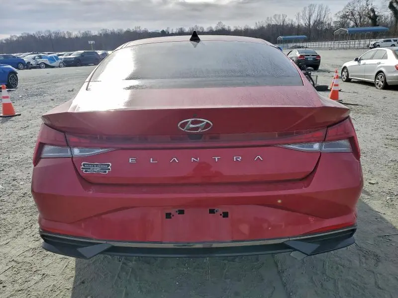 2022 HYUNDAI ELANTRA SEL  