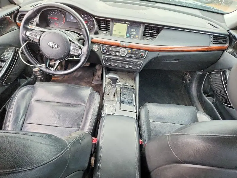 2017 KIA CADENZA PREMIUM  