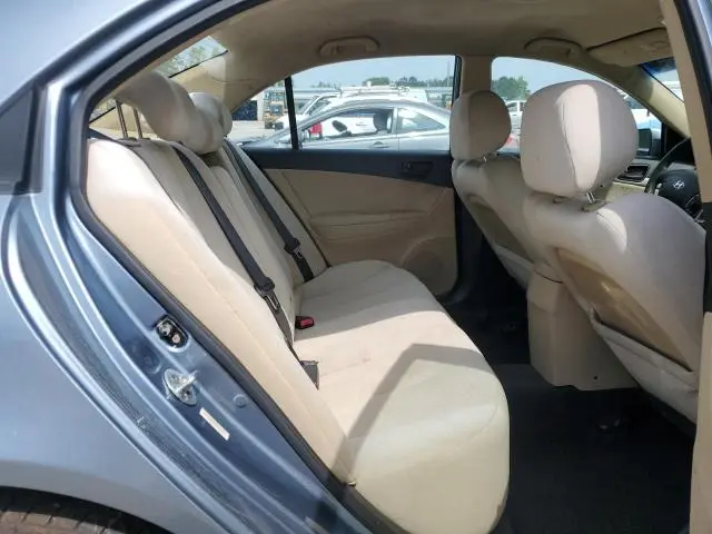 2010 HYUNDAI SONATA GLS  