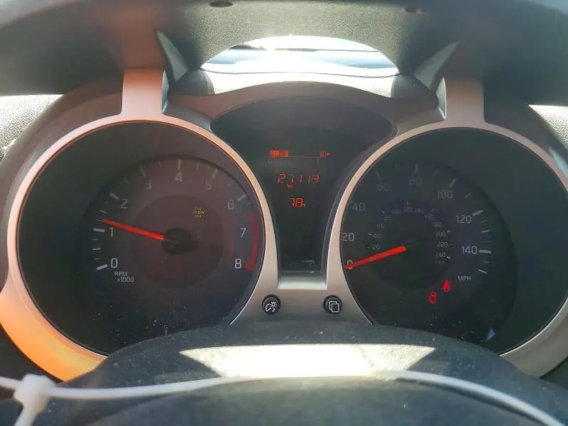 2017 NISSAN JUKE SV  