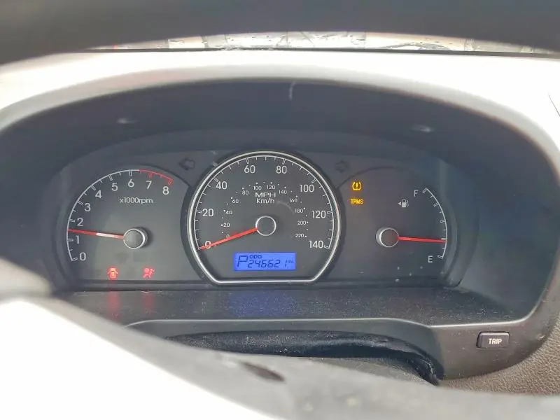 2010 HYUNDAI ELANTRA BLUE  