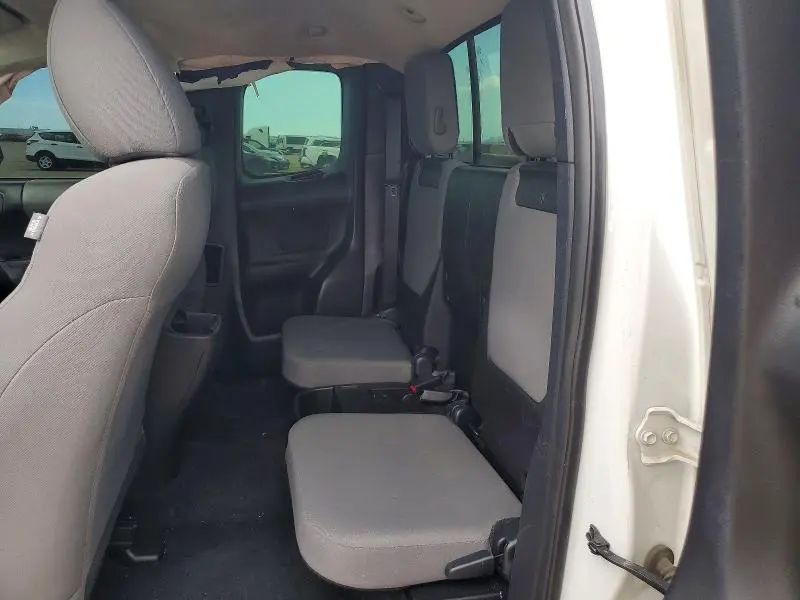 2017 TOYOTA TACOMA SR  