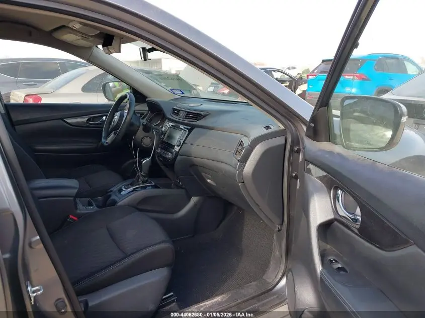 2019 NISSAN ROGUE SV