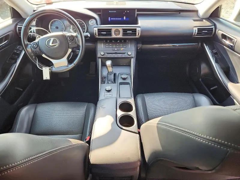 2016 LEXUS IS 200T  