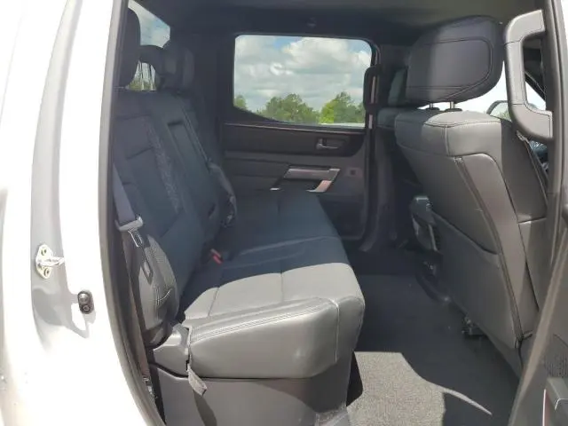 2025 TOYOTA TUNDRA CREWMAX SR  