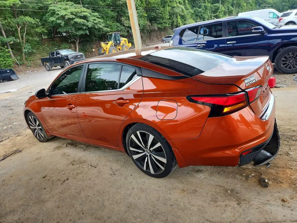 2021 NISSAN ALTIMA SR  