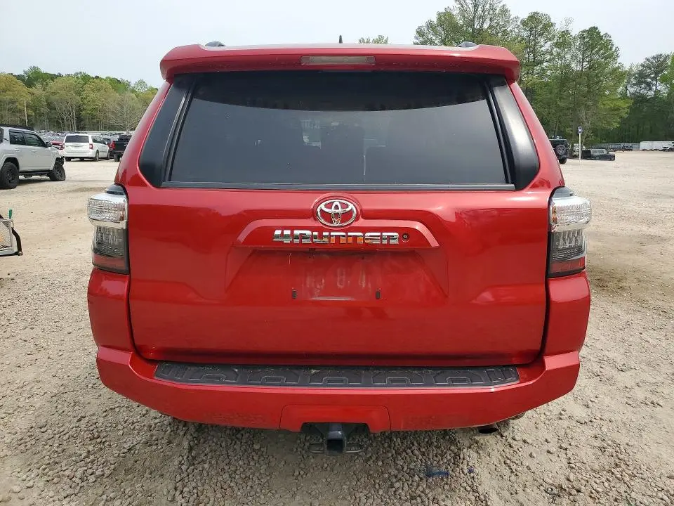 2021 TOYOTA 4RUNNER SR5  