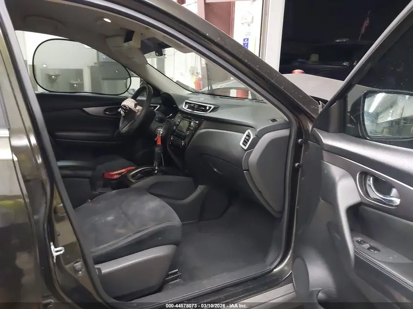 2016 NISSAN ROGUE S
