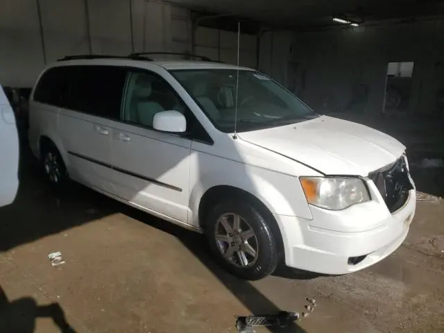 2010 CHRYSLER TOWN & COUNTRY TOURING  