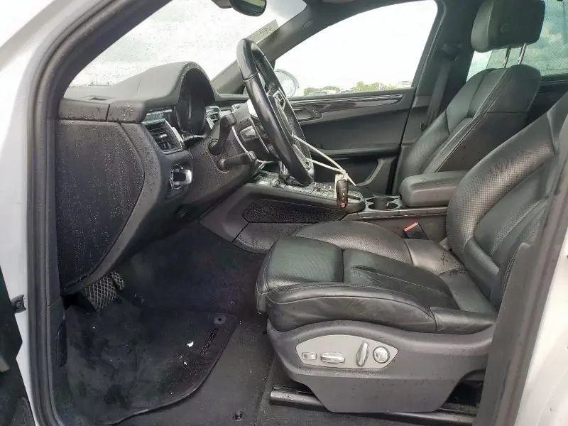 2015 PORSCHE MACAN S  