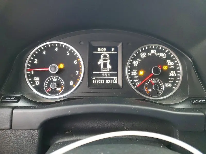 2017 VOLKSWAGEN TIGUAN S  