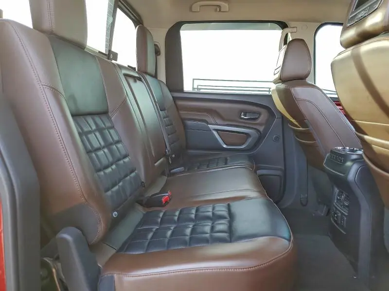 2018 NISSAN TITAN SV  