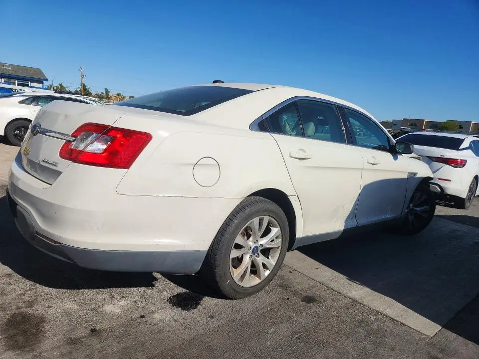 2010 FORD TAURUS SEL  