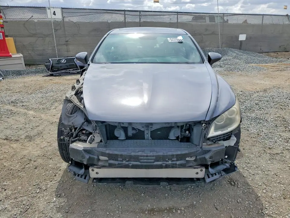 2013 LEXUS LS 460  