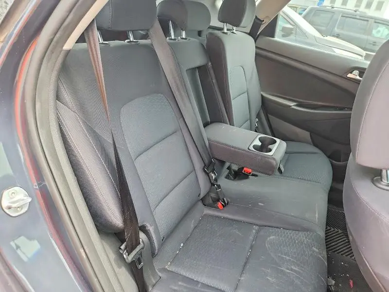 2019 HYUNDAI TUCSON SE  