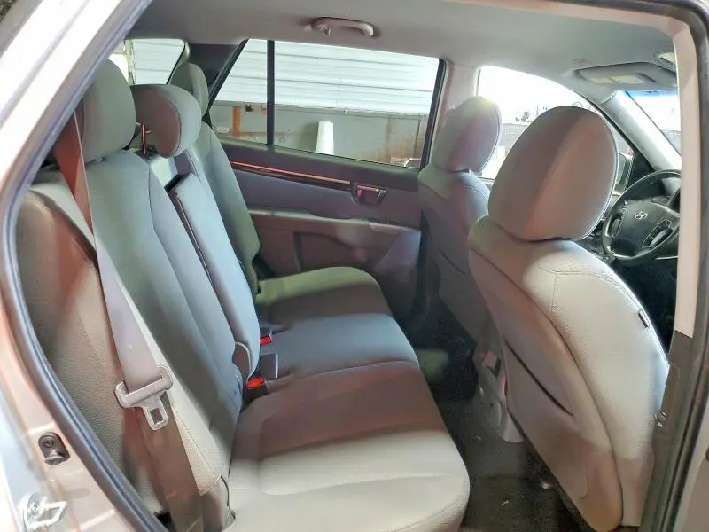 2011 HYUNDAI SANTA FE GLS  