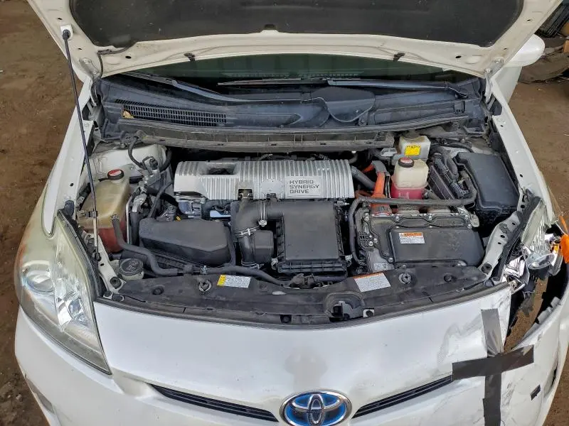 2015 TOYOTA PRIUS   