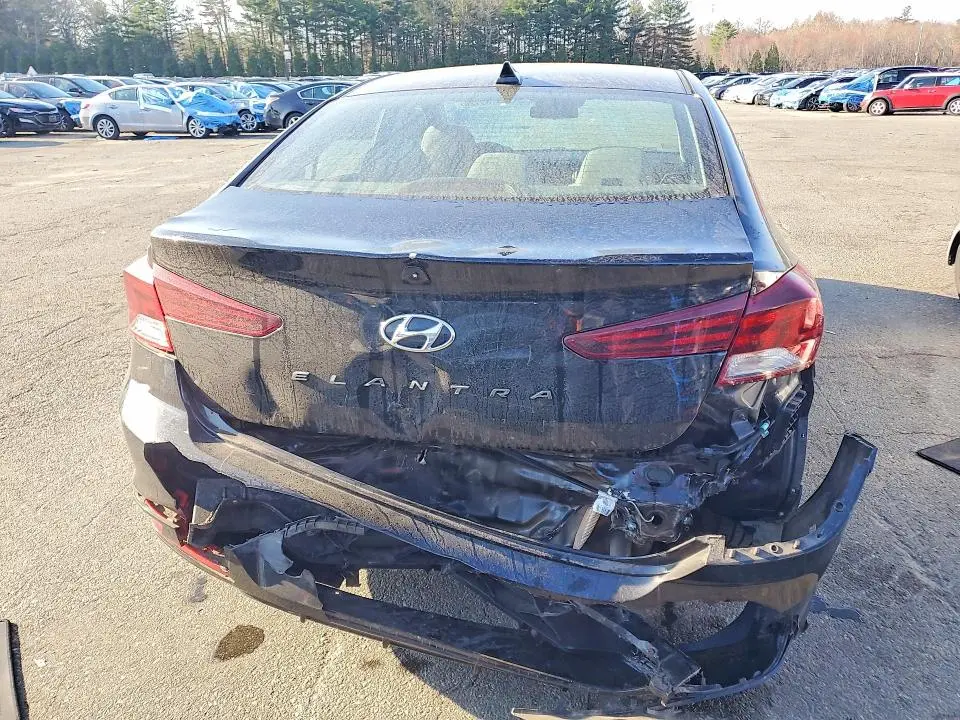 2019 HYUNDAI ELANTRA SEL  