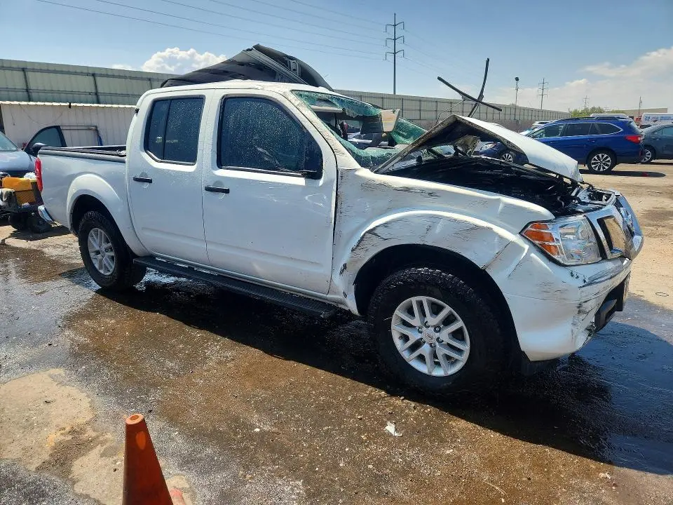 2016 NISSAN FRONTIER SV  