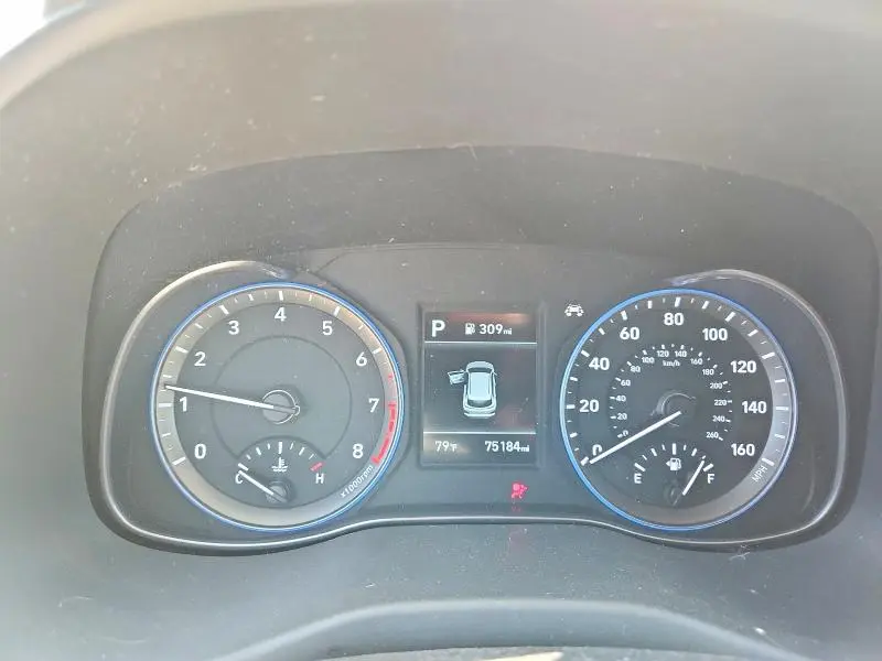 2021 HYUNDAI KONA SE  