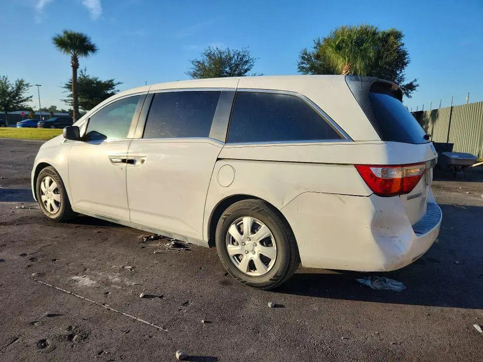 2011 HONDA ODYSSEY LX  