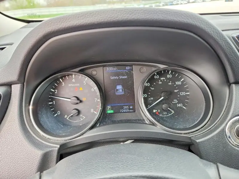 2018 NISSAN ROGUE SV  