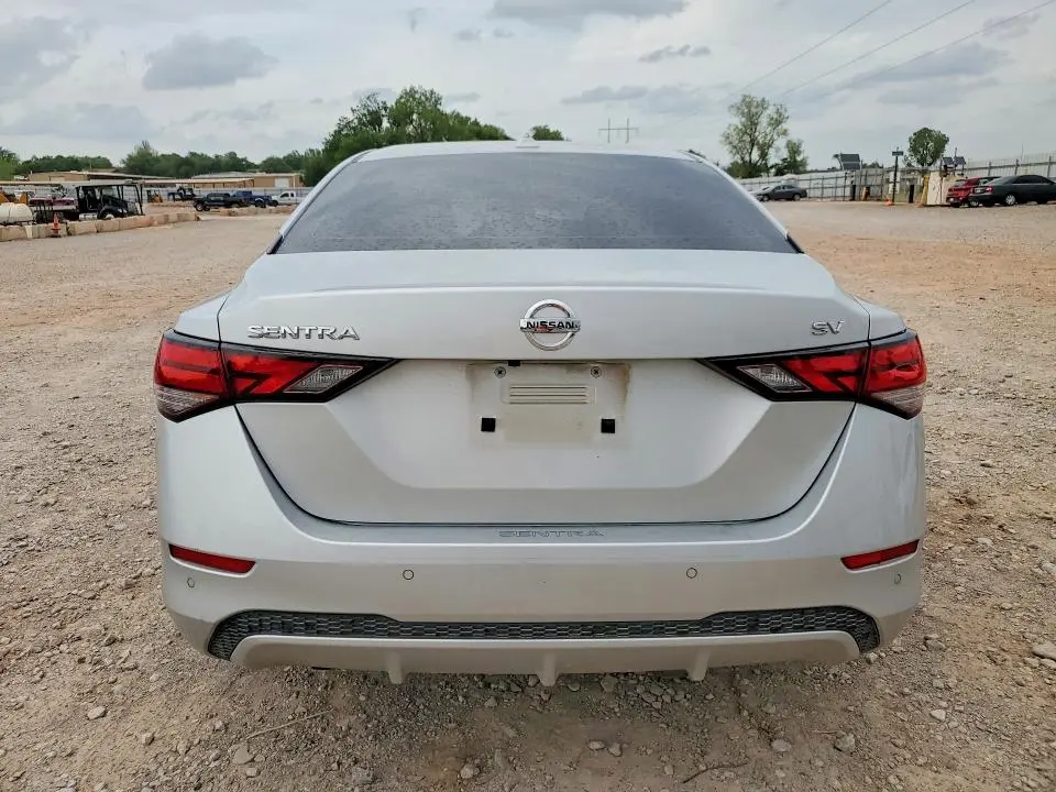 2023 NISSAN SENTRA SV  