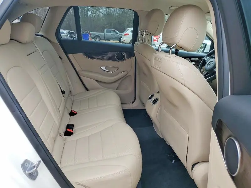 2019 MERCEDES-BENZ GLC 300  