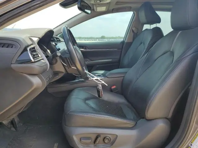 2020 TOYOTA CAMRY XSE  
