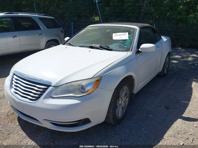 2013 CHRYSLER 200 TOURING