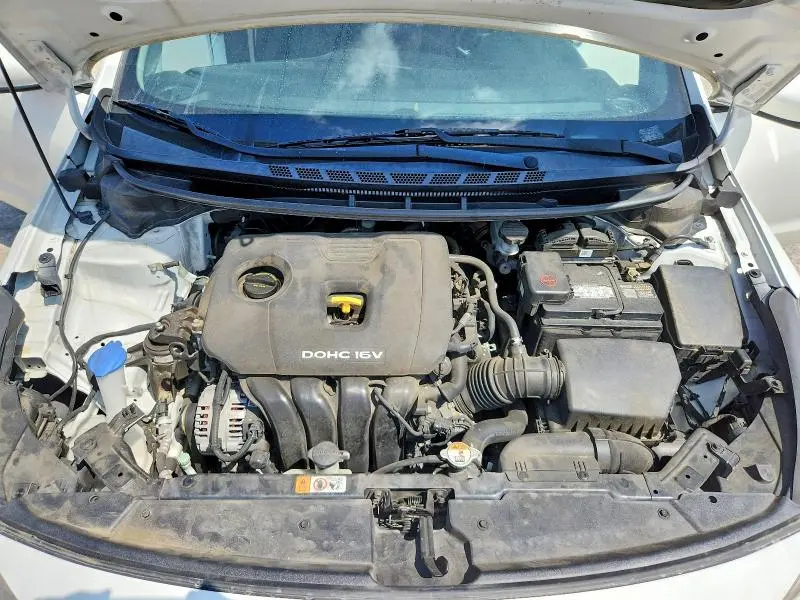 2017 KIA FORTE LX  