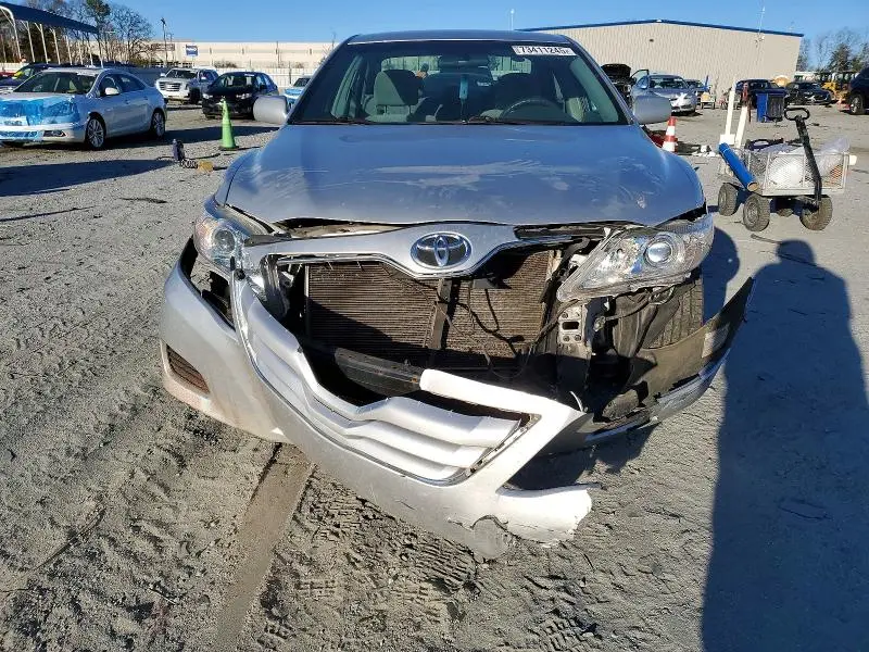 2010 TOYOTA CAMRY BASE  