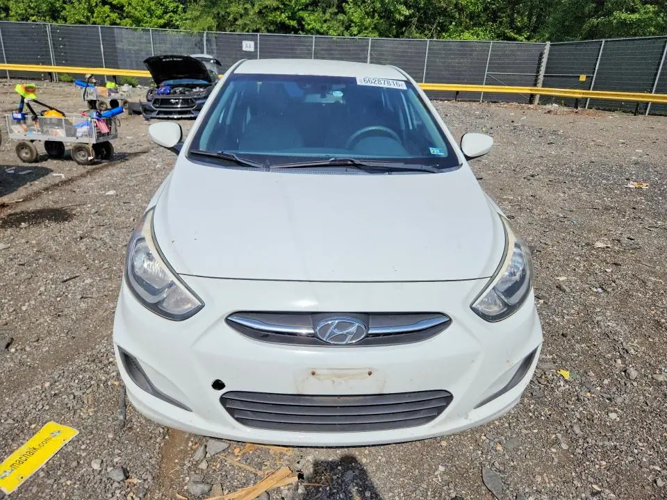 2015 HYUNDAI ACCENT GLS  